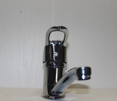 Смеситель для раковины