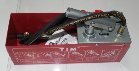 Насос опрессовачный